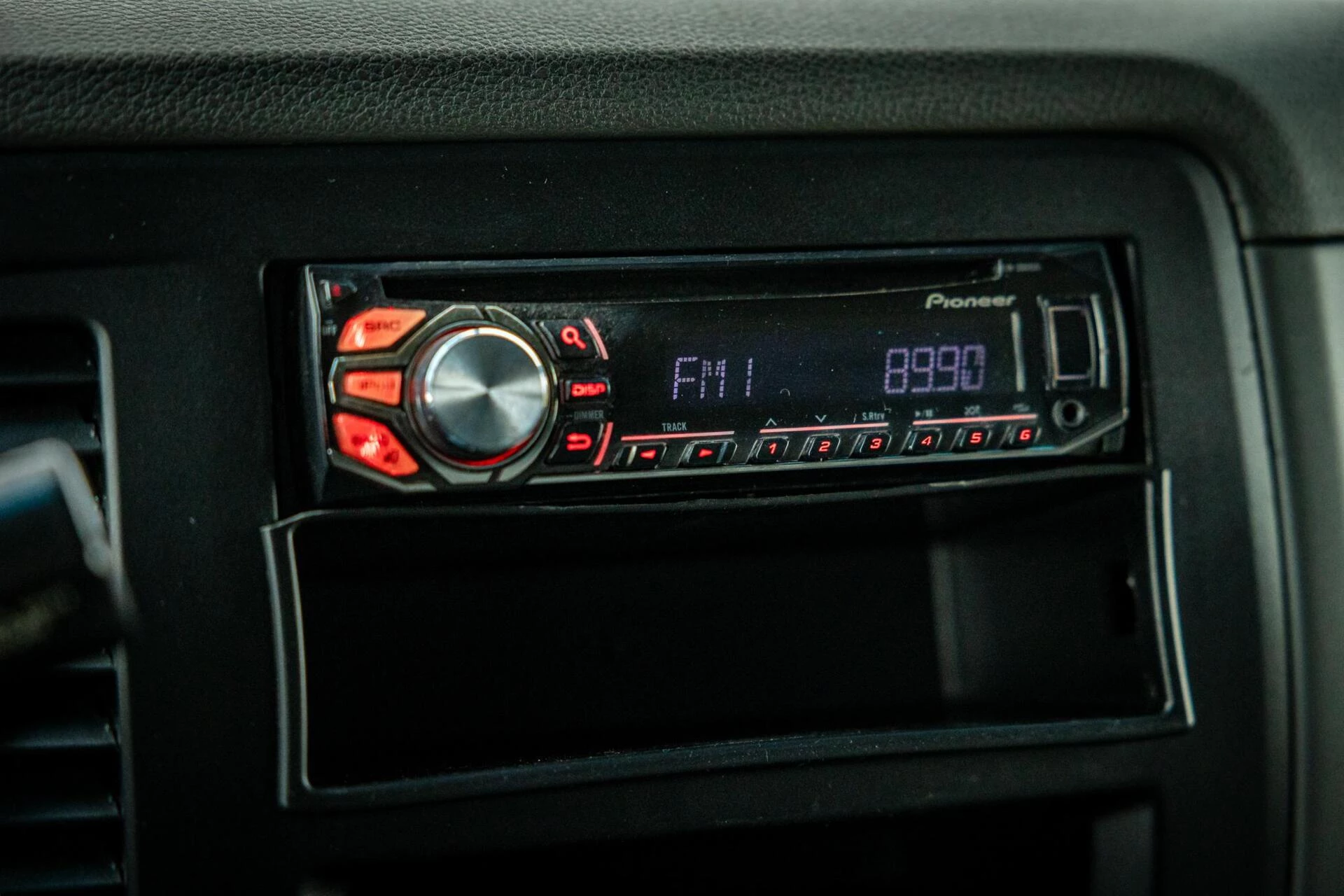 Hoofdafbeelding Nissan NV