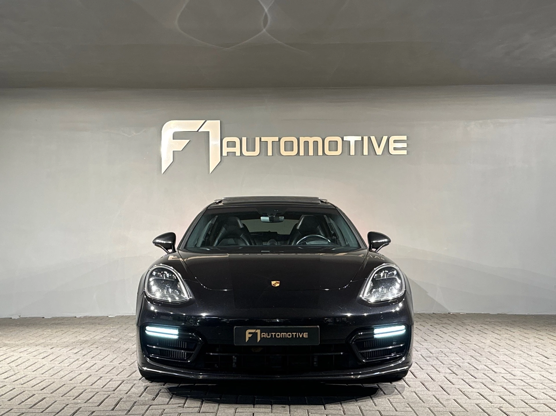 Hoofdafbeelding Porsche Panamera