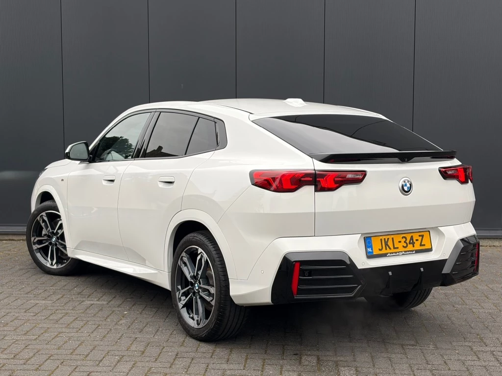 Hoofdafbeelding BMW X2