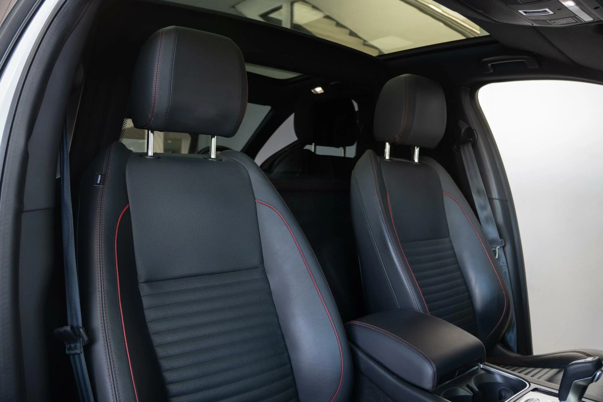 Hoofdafbeelding Land Rover Discovery Sport