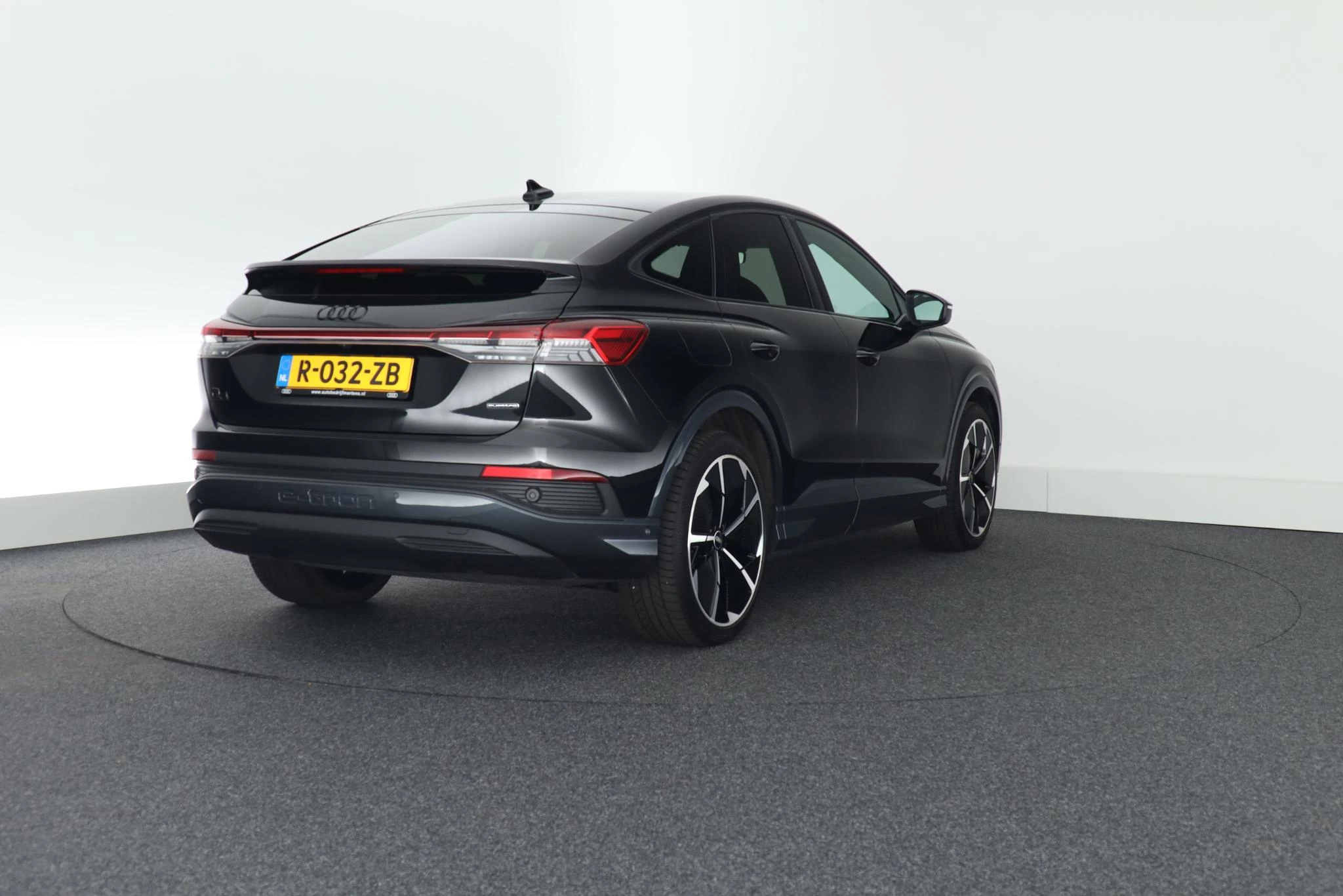 Hoofdafbeelding Audi Q4 Sportback e-tron