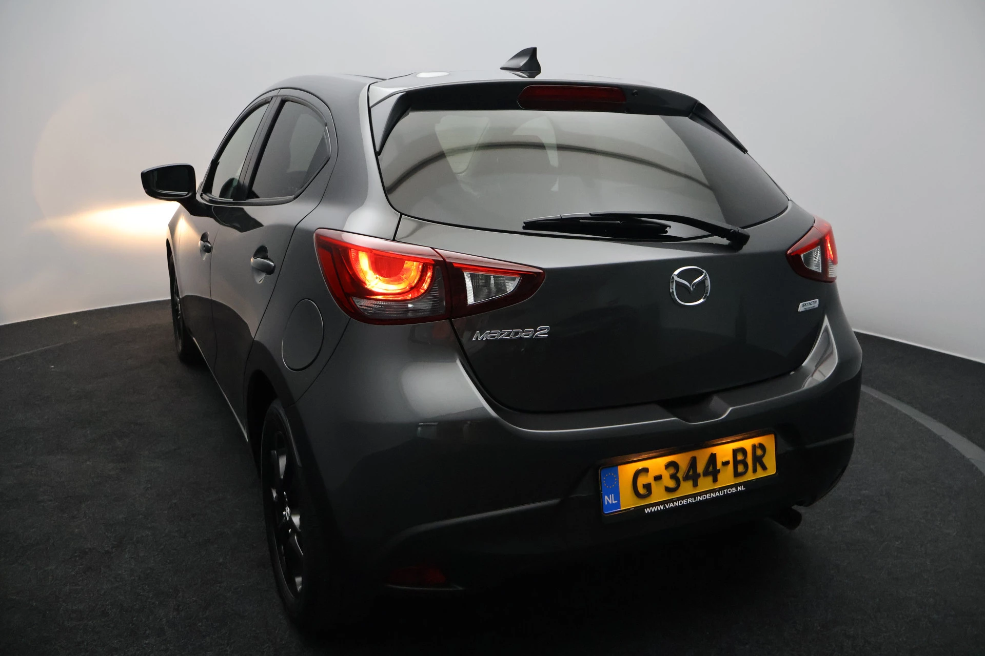 Hoofdafbeelding Mazda 2