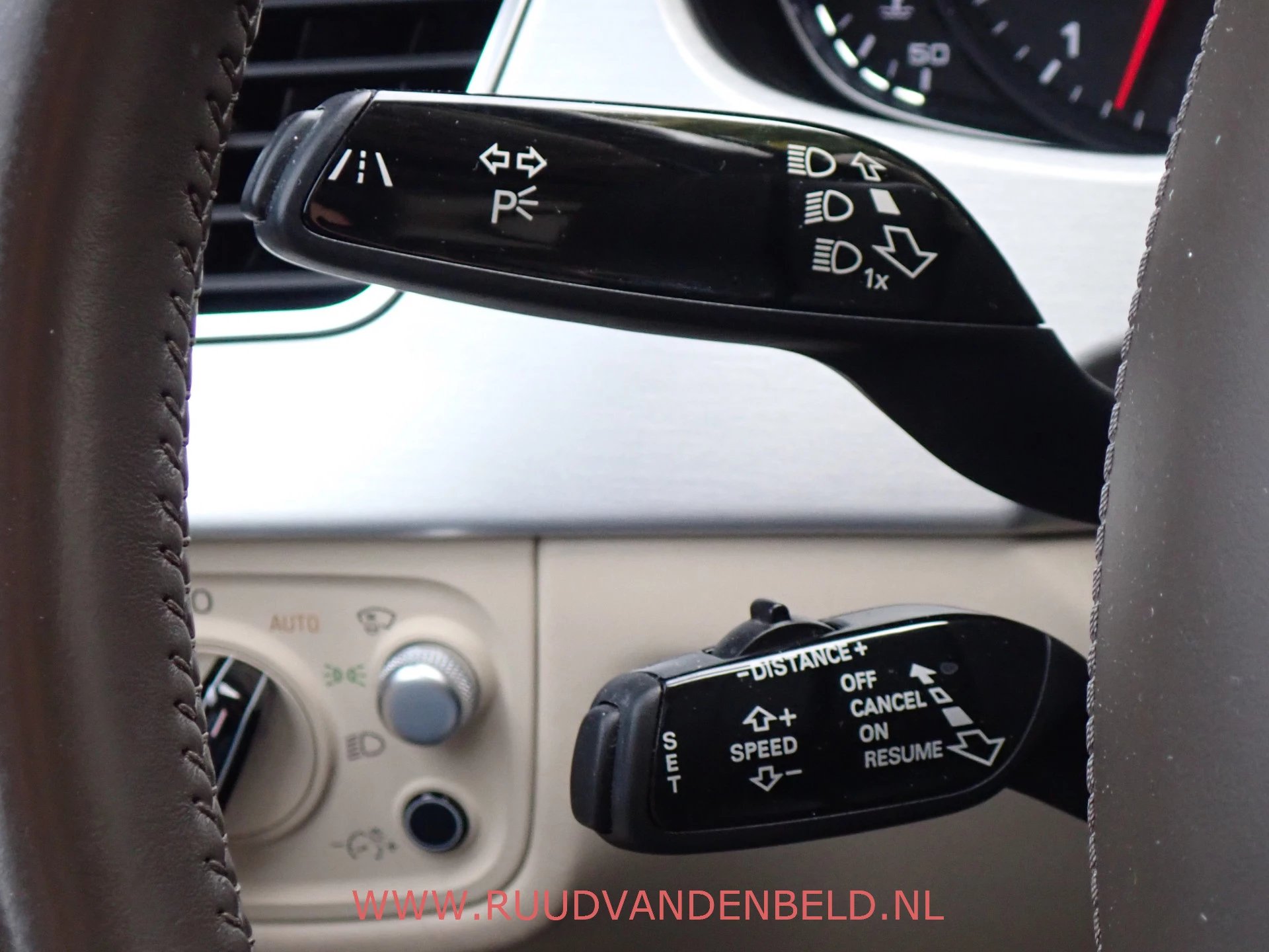 Hoofdafbeelding Audi A8