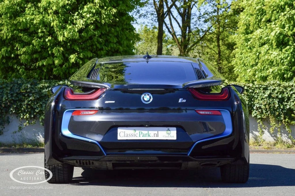 Hoofdafbeelding BMW i8