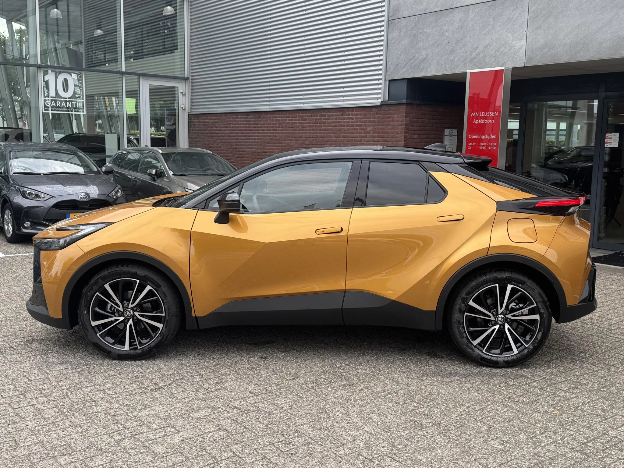 Hoofdafbeelding Toyota C-HR