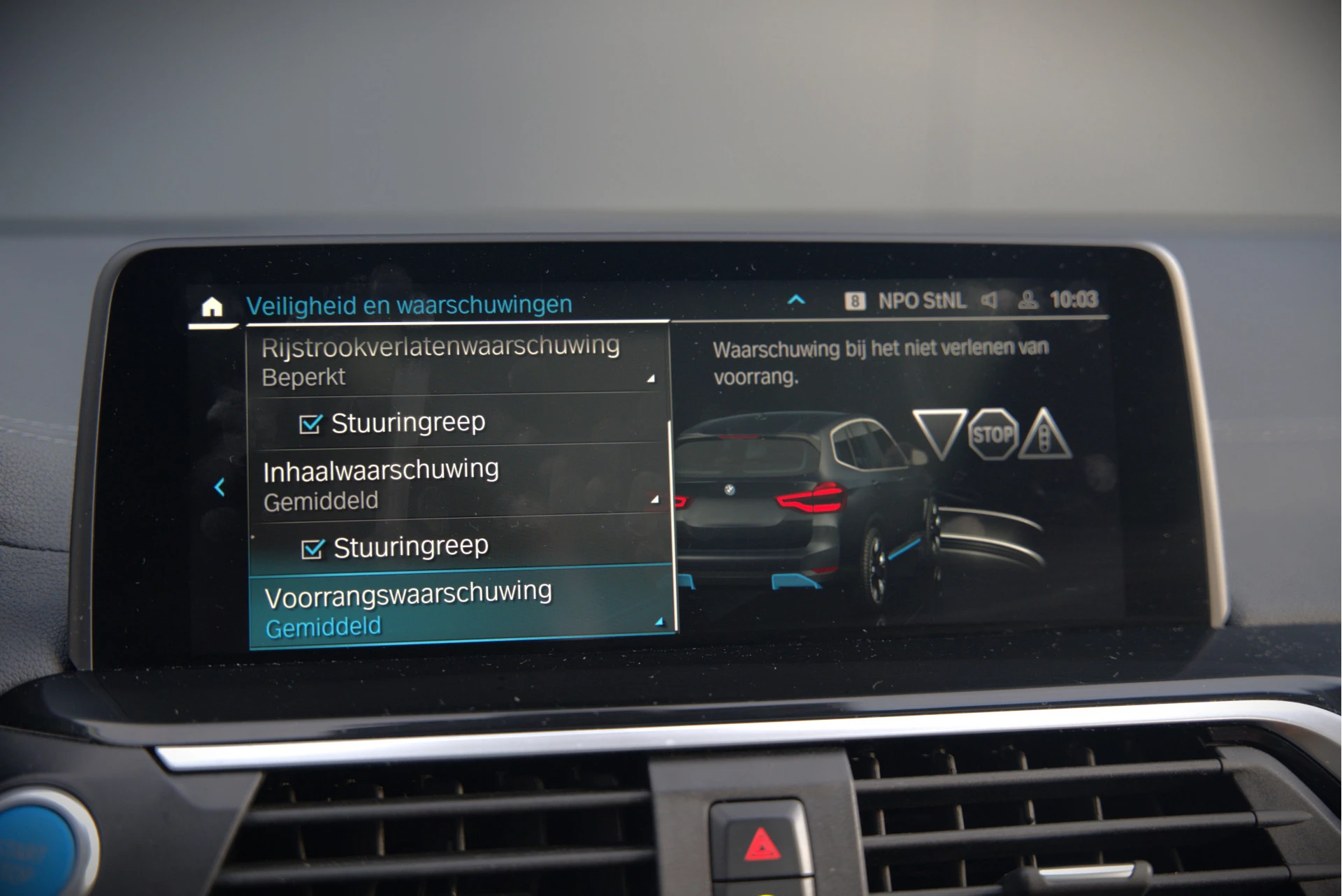 Hoofdafbeelding BMW iX3