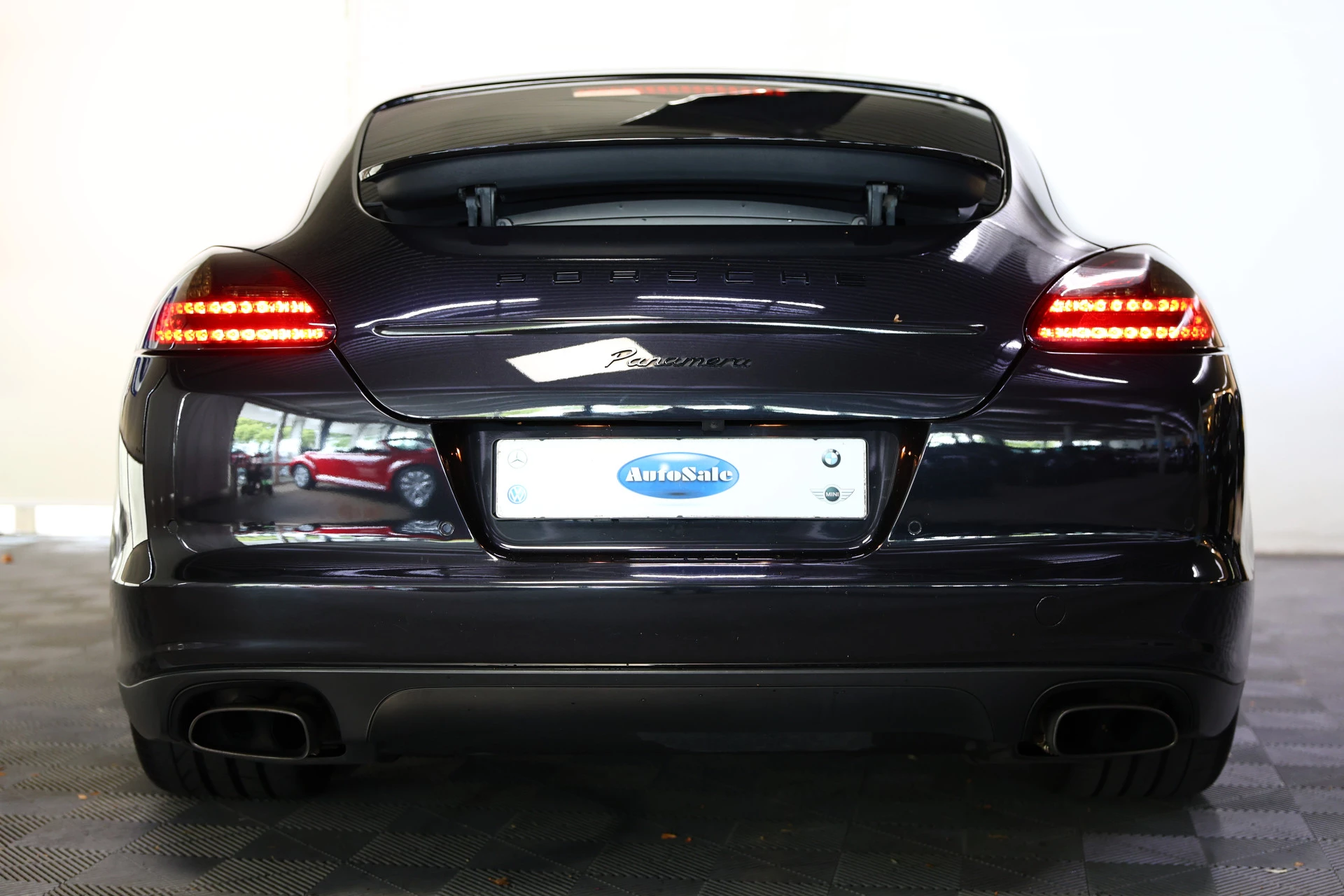 Hoofdafbeelding Porsche Panamera