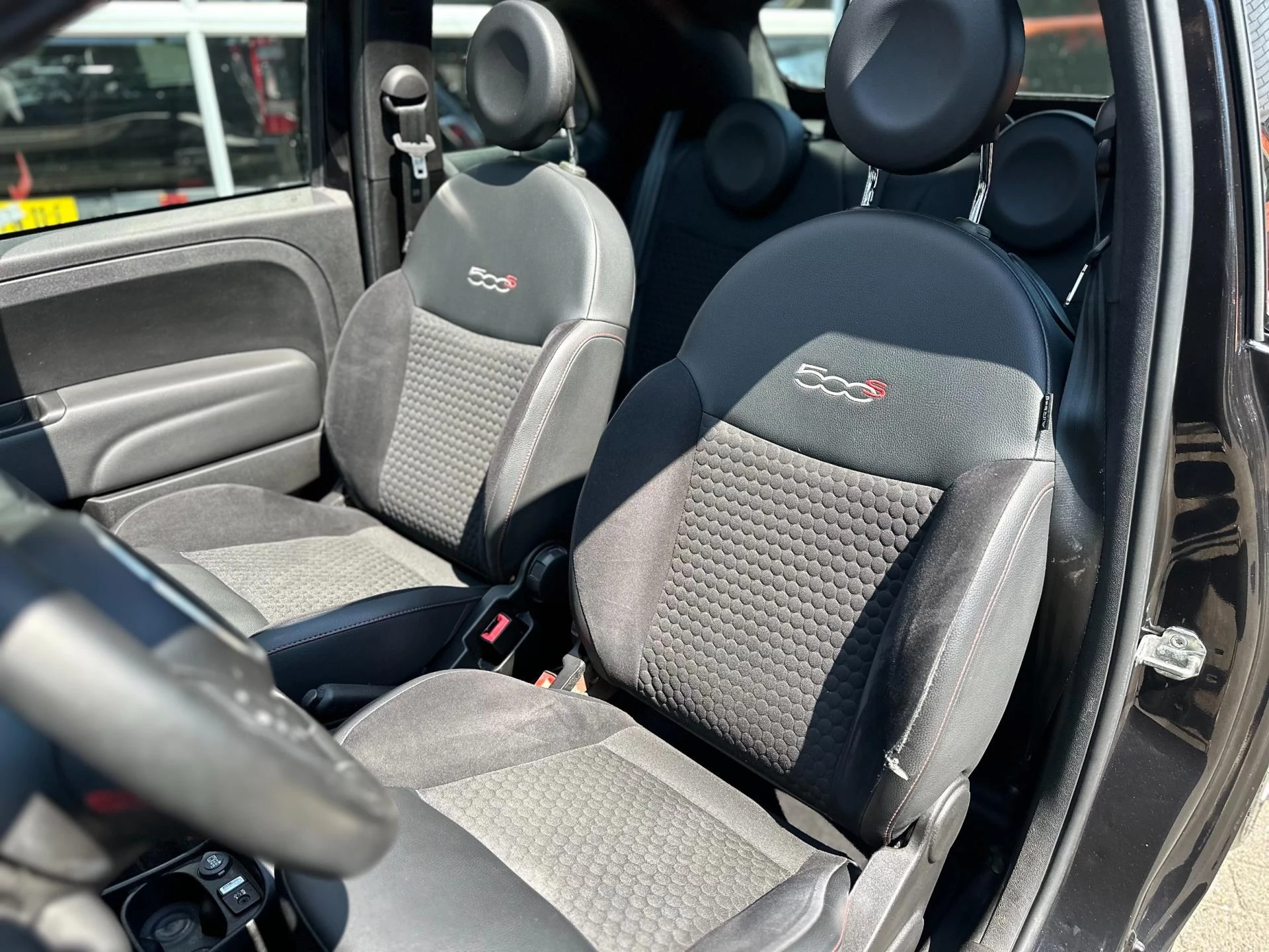 Hoofdafbeelding Fiat 500C