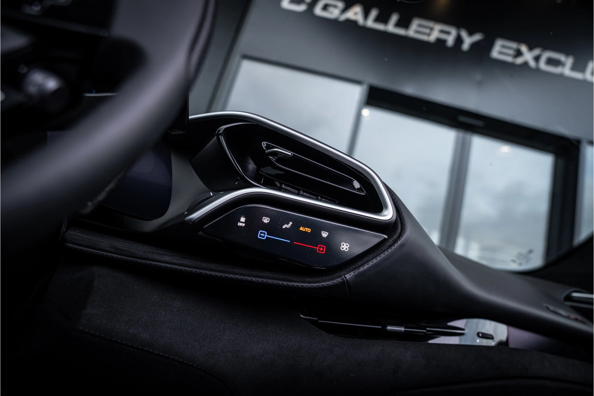 Hoofdafbeelding Ferrari 296