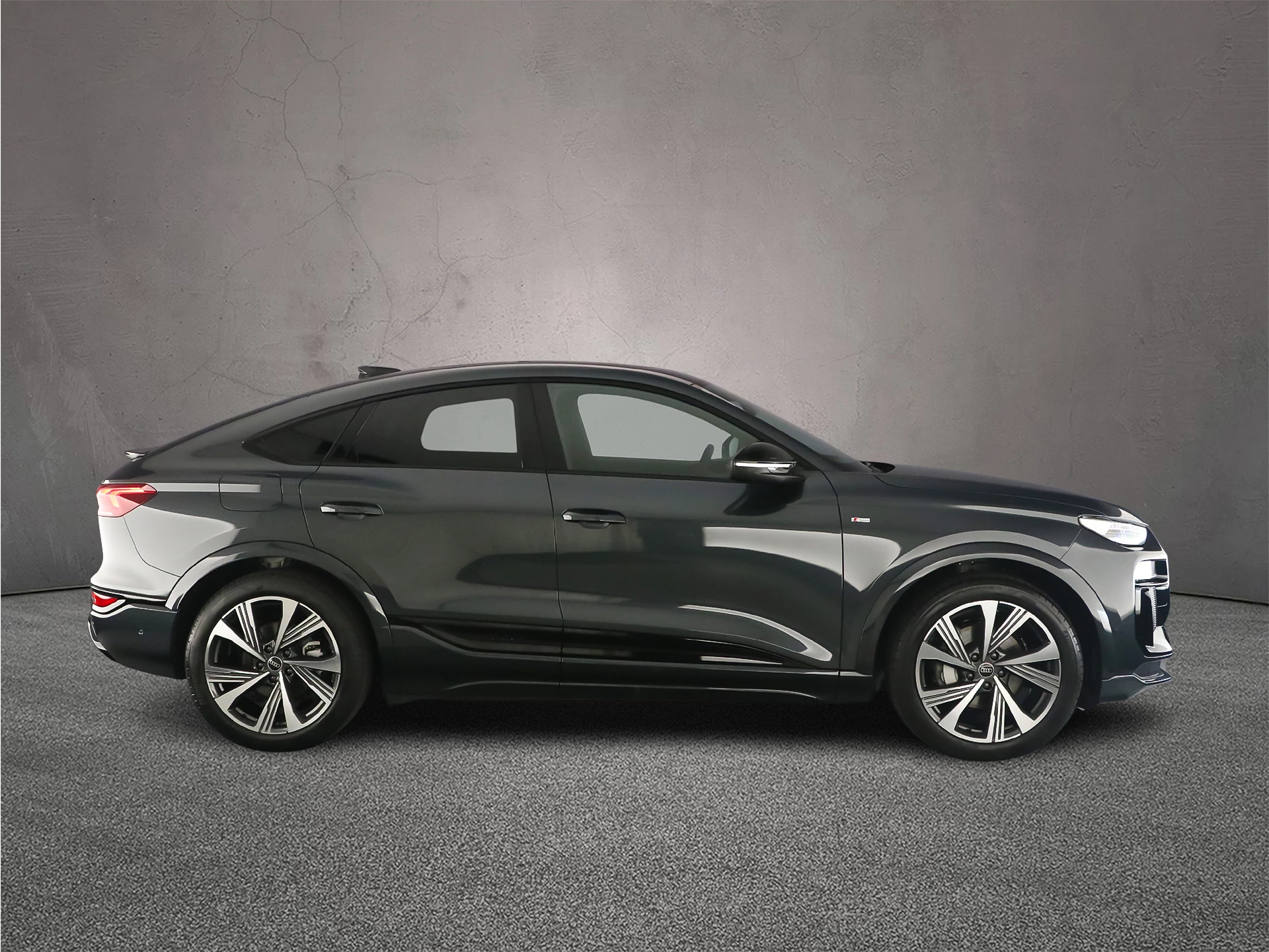 Hoofdafbeelding Audi Q6 e-tron