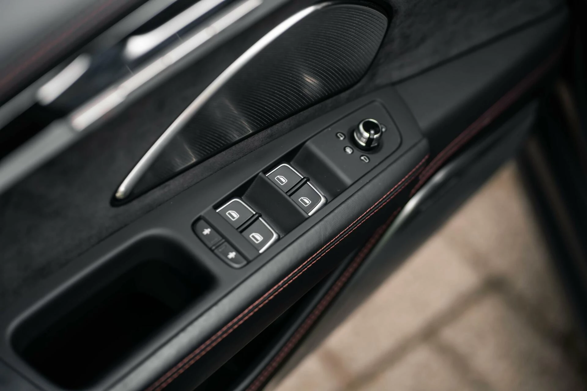 Hoofdafbeelding Audi S8