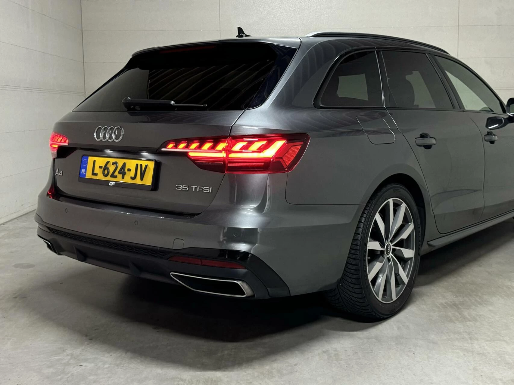 Hoofdafbeelding Audi A4