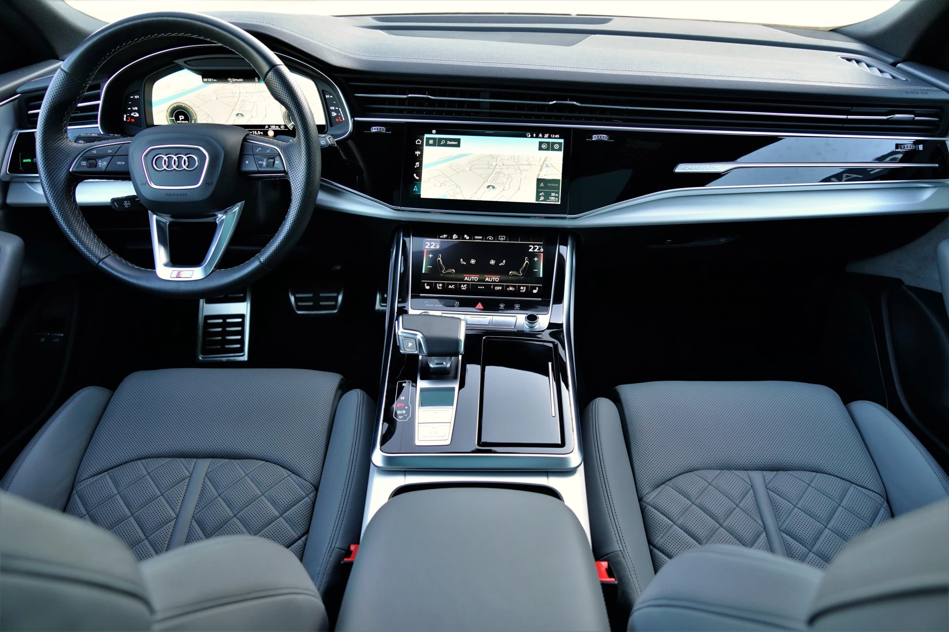 Hoofdafbeelding Audi Q8