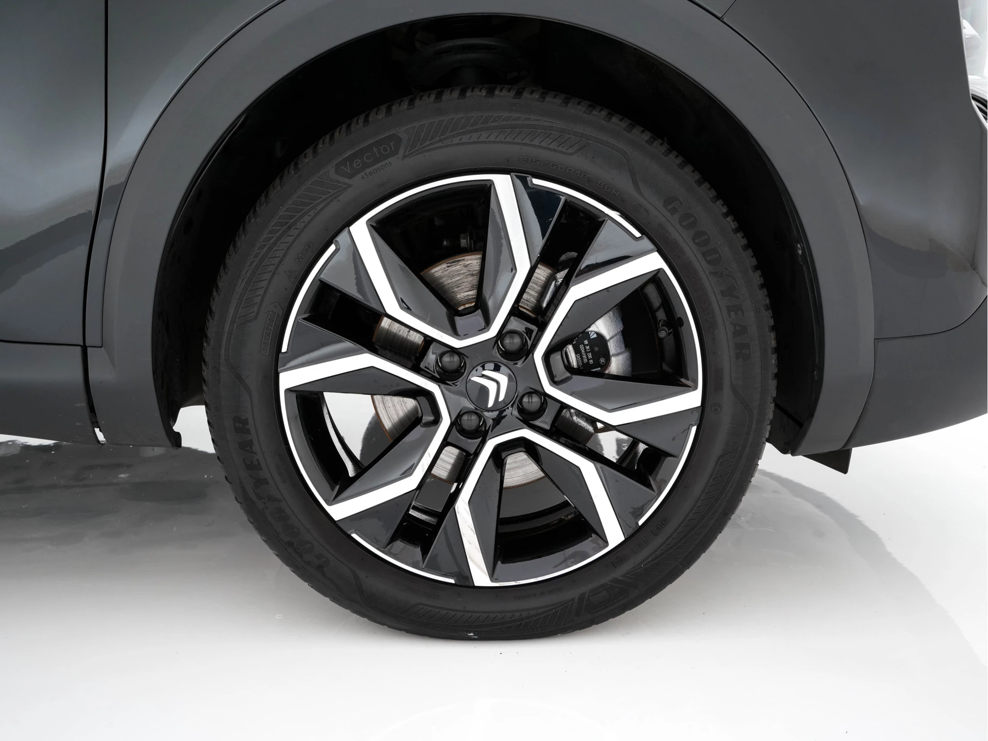 Hoofdafbeelding Citroën ë-C4 X