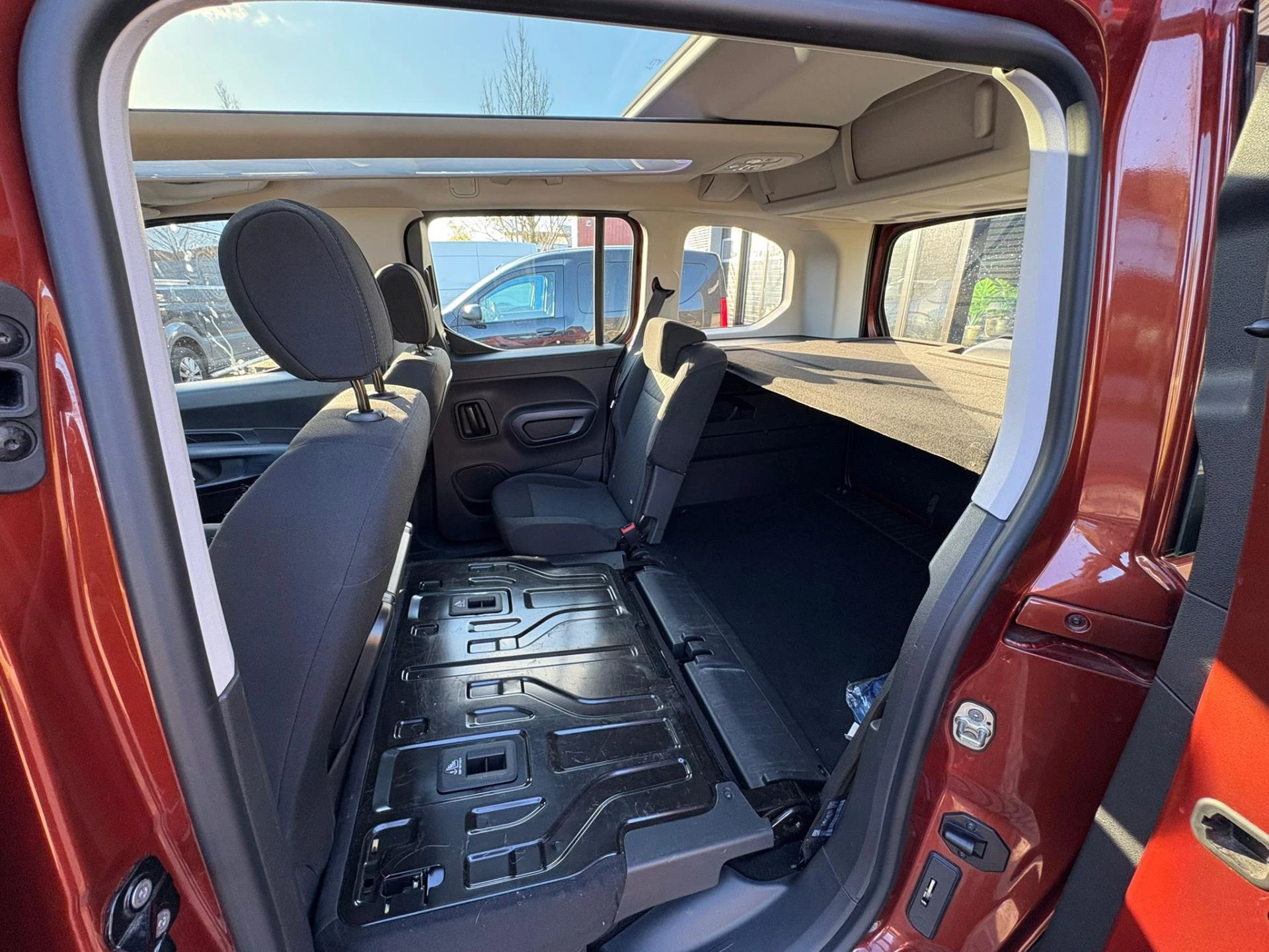 Hoofdafbeelding Peugeot Rifter