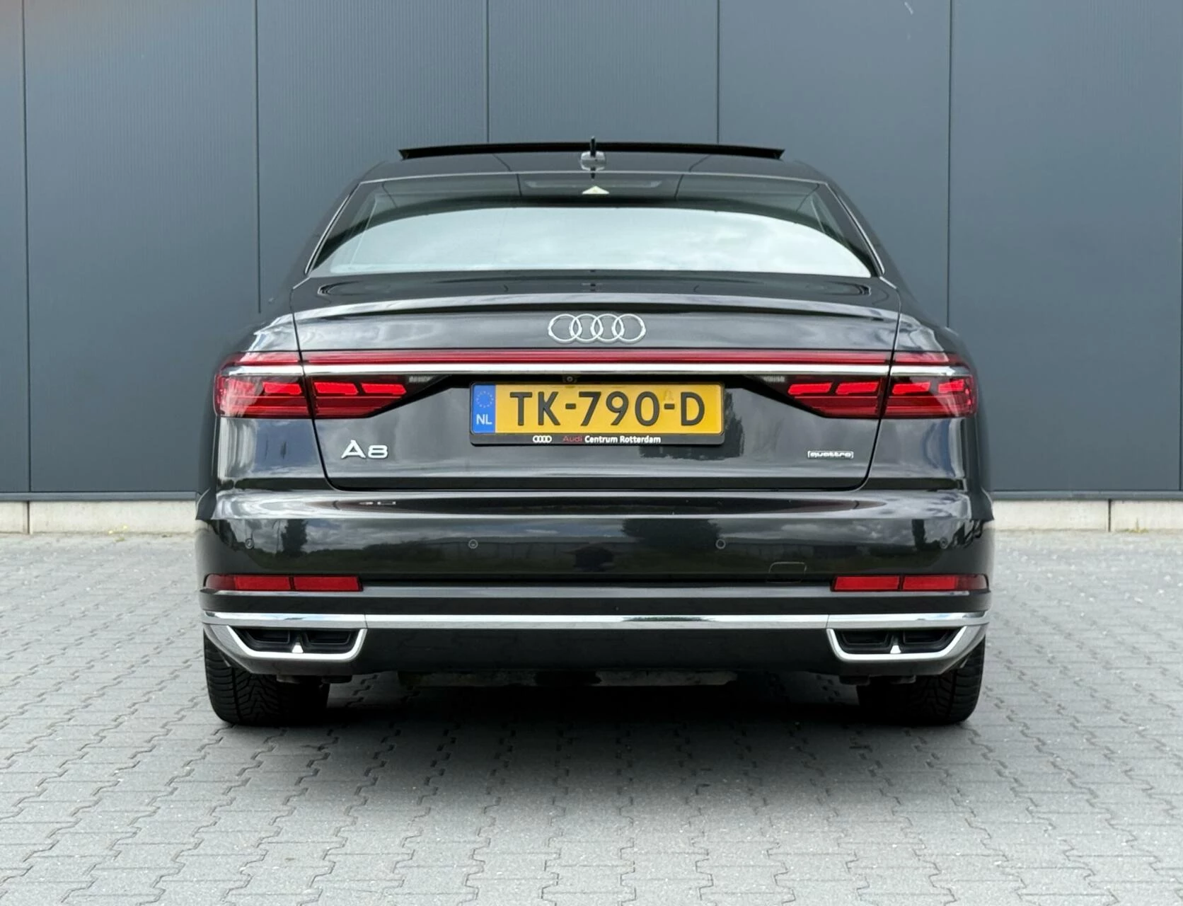 Hoofdafbeelding Audi A8