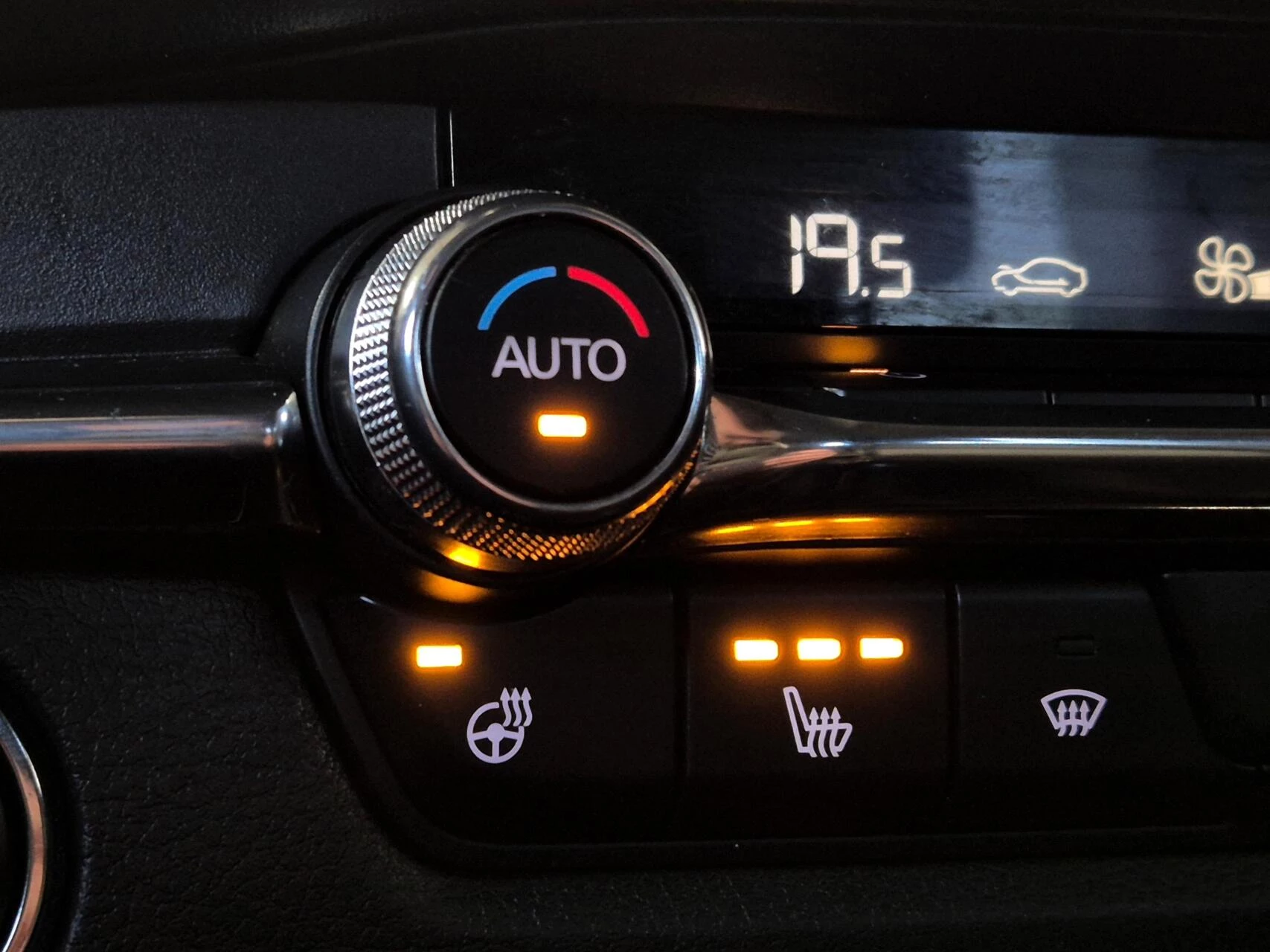 Hoofdafbeelding Mazda CX-30