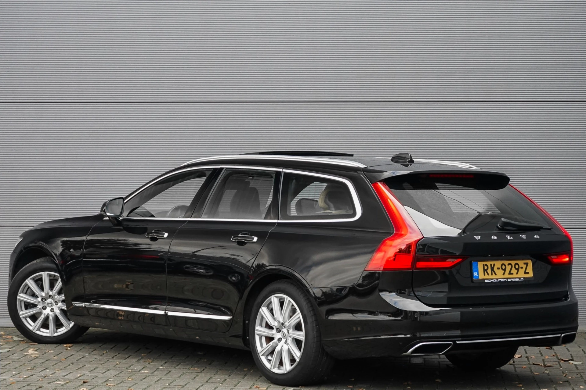 Hoofdafbeelding Volvo V90