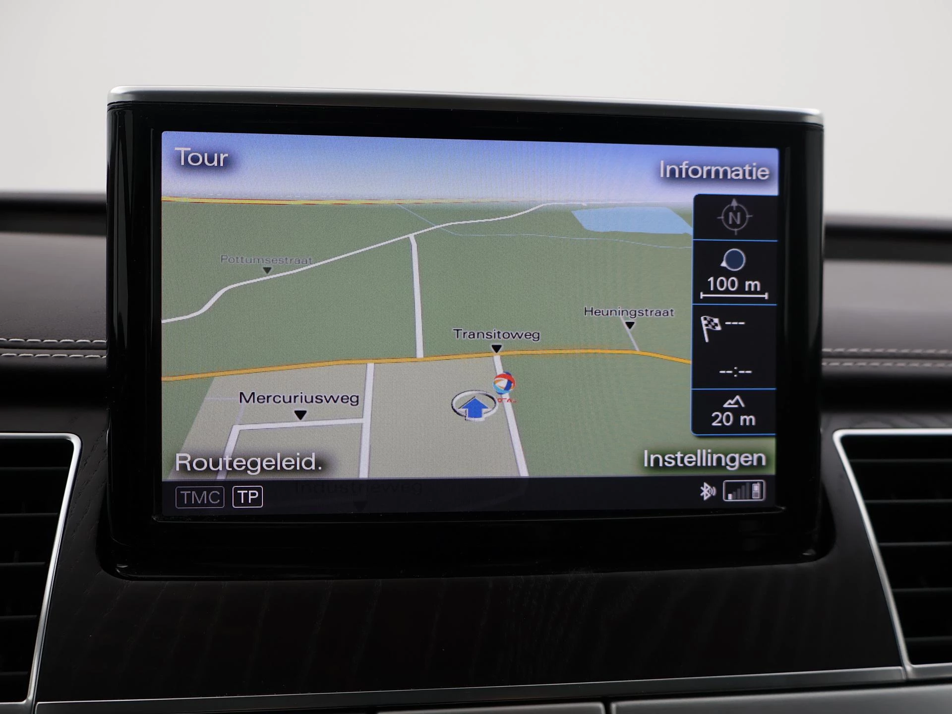 Hoofdafbeelding Audi A8