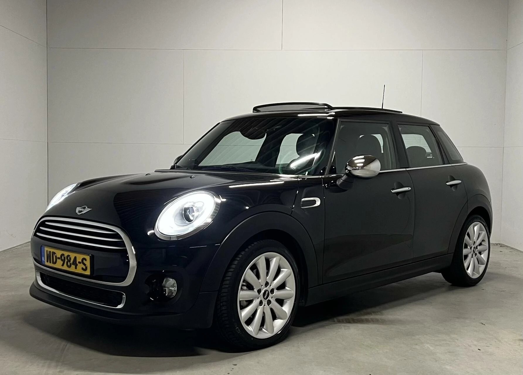 Hoofdafbeelding MINI Cooper