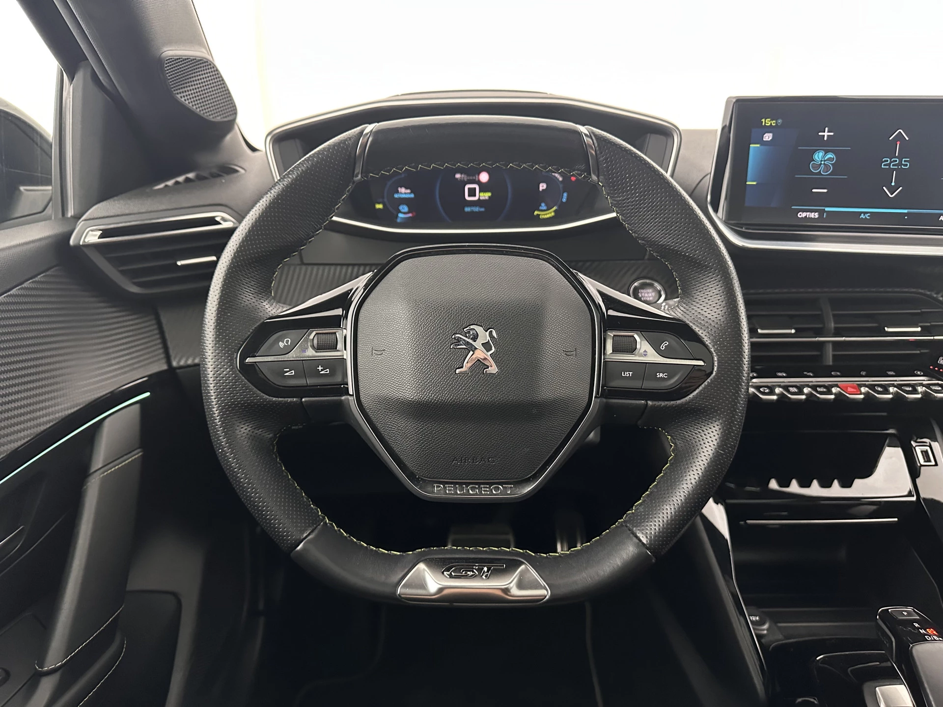 Hoofdafbeelding Peugeot e-208