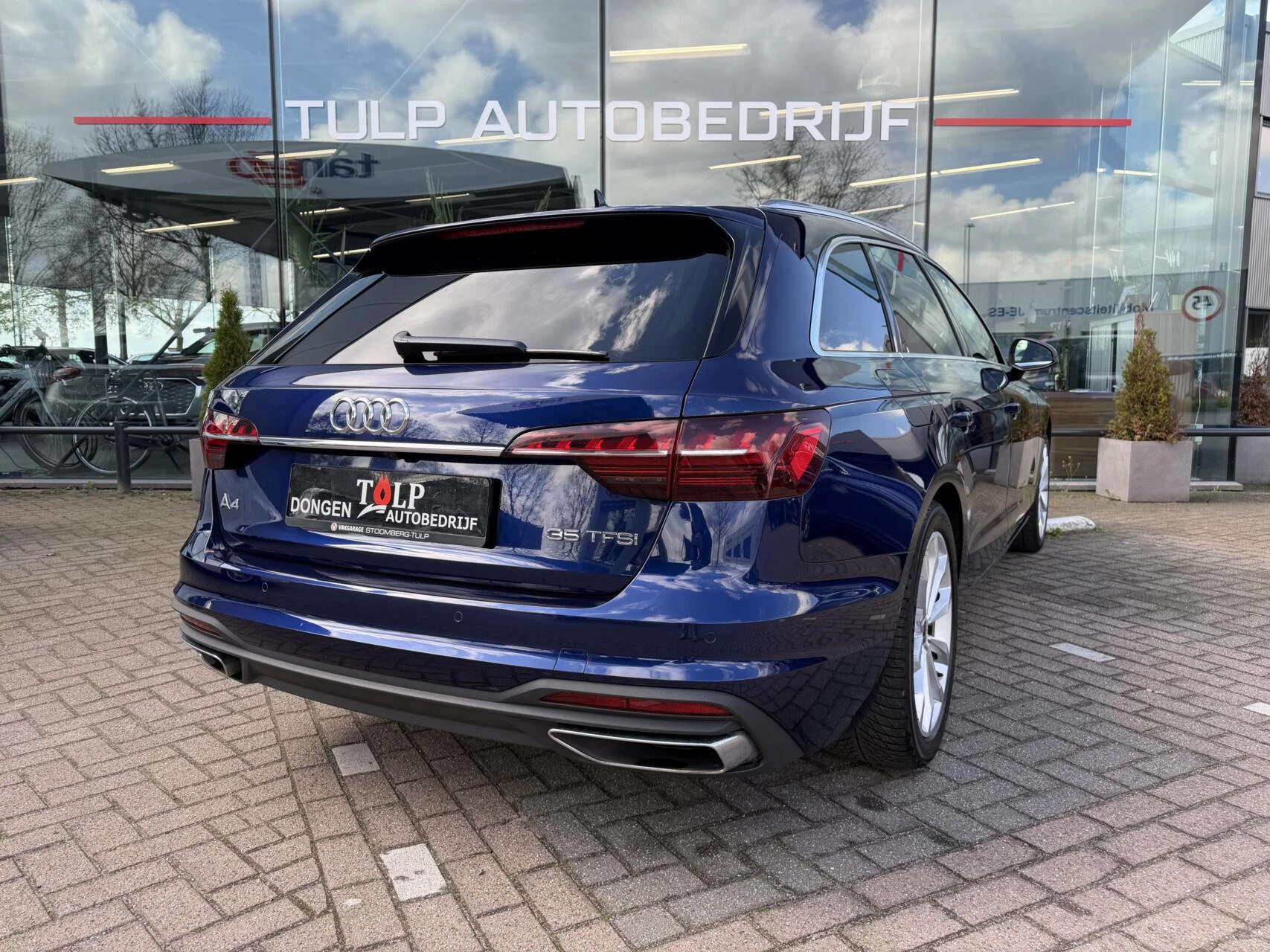 Hoofdafbeelding Audi A4