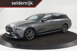 Mercedes-Benz E-klasse 300e AMG | Trekhaak | Stoelverwarming | Camera |  Sfeerverlichting | Leder/Alcantara | Widescreen | Full LED | Navigatie