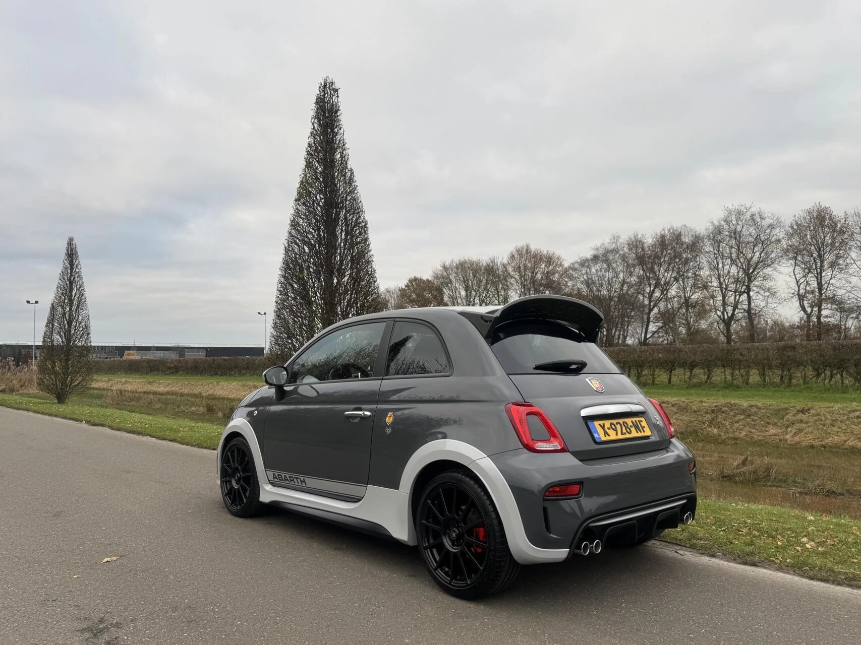 Hoofdafbeelding Abarth 695
