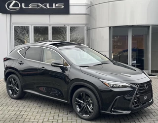 Hoofdafbeelding Lexus NX Lexus NX 450h+ AWD 35th Edition NIEUW DIRECT LEVERBAAR TREKHAAK-1500KG PANODAK 360-CAM STUURVERW