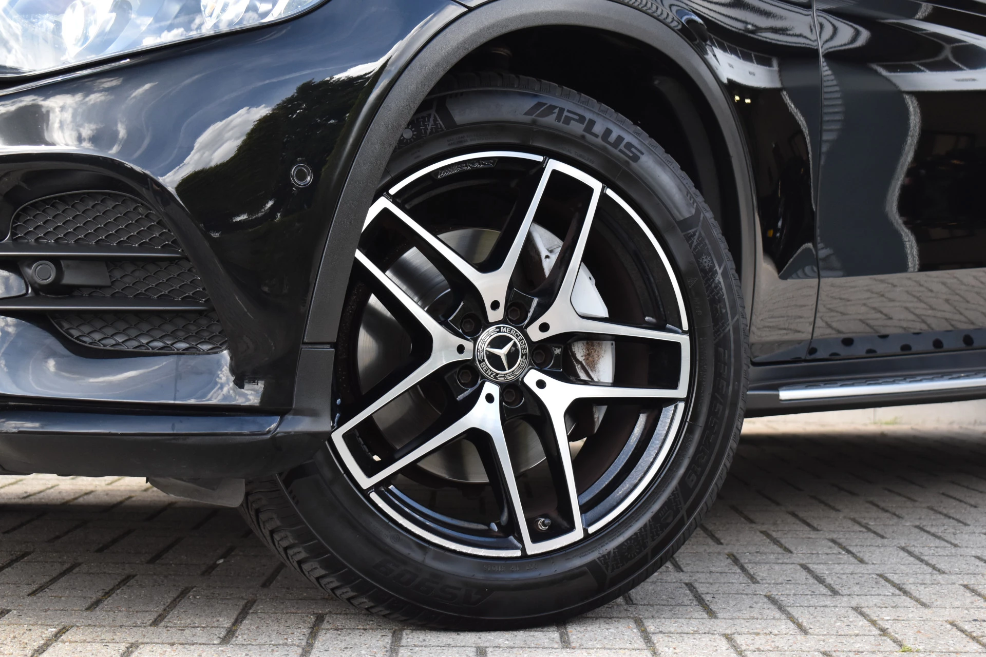 Hoofdafbeelding Mercedes-Benz GLC