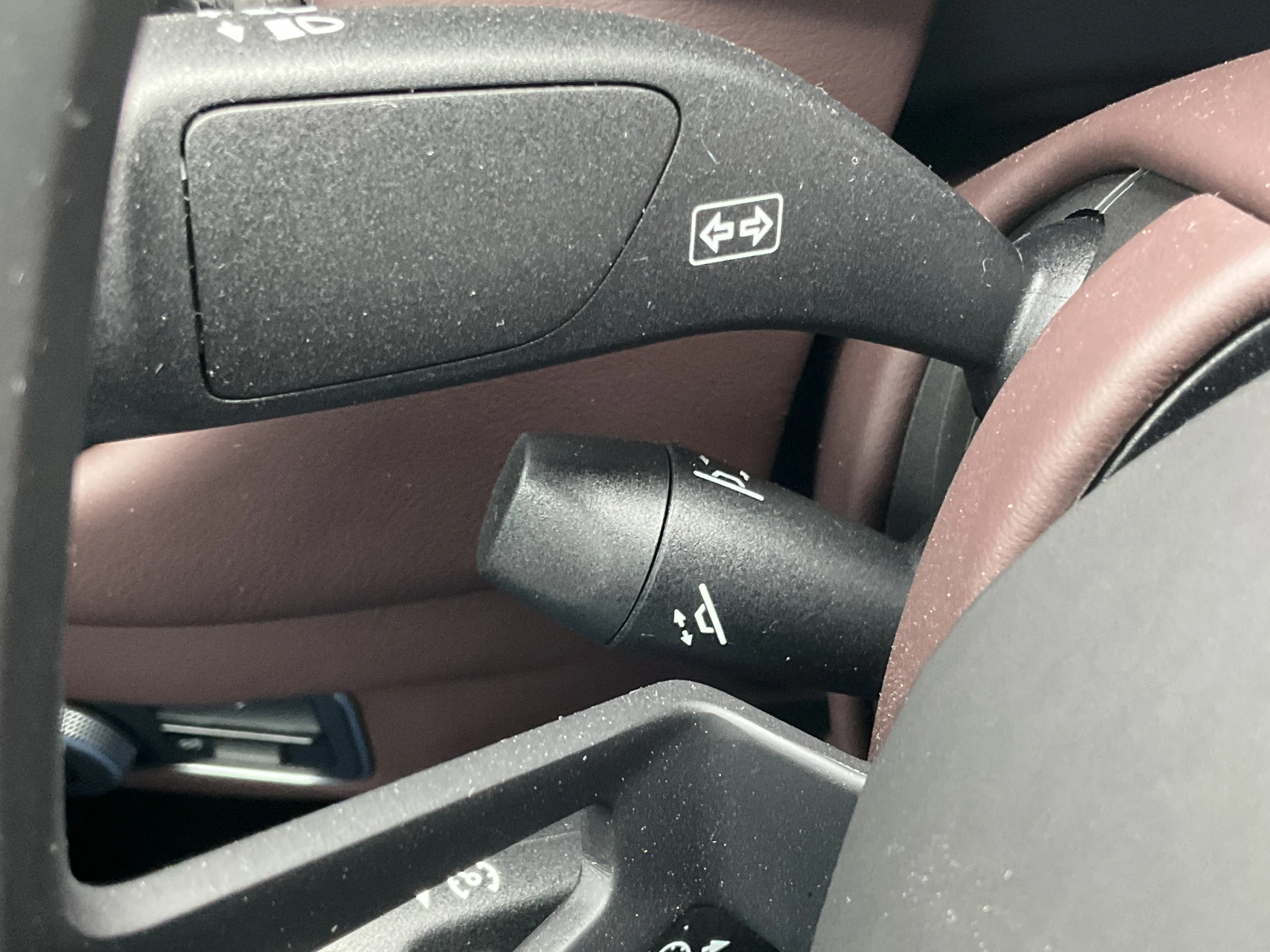 Hoofdafbeelding Aston Martin V8 Vantage