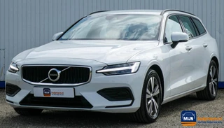 Volvo V60 2.0 B3 Momentum Advantage