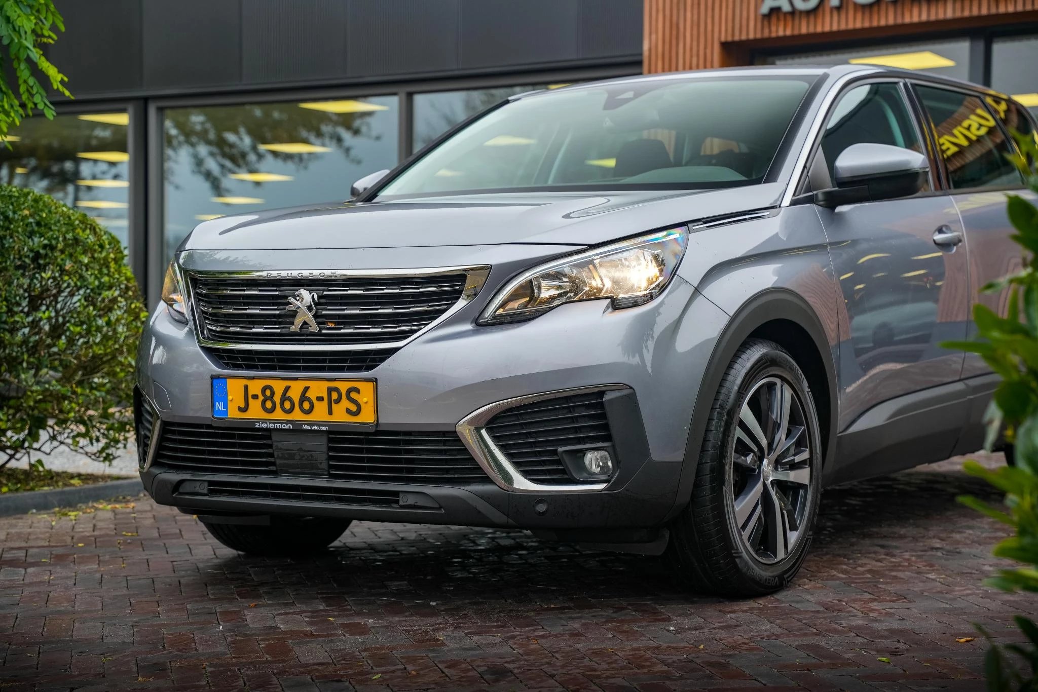 Hoofdafbeelding Peugeot 5008