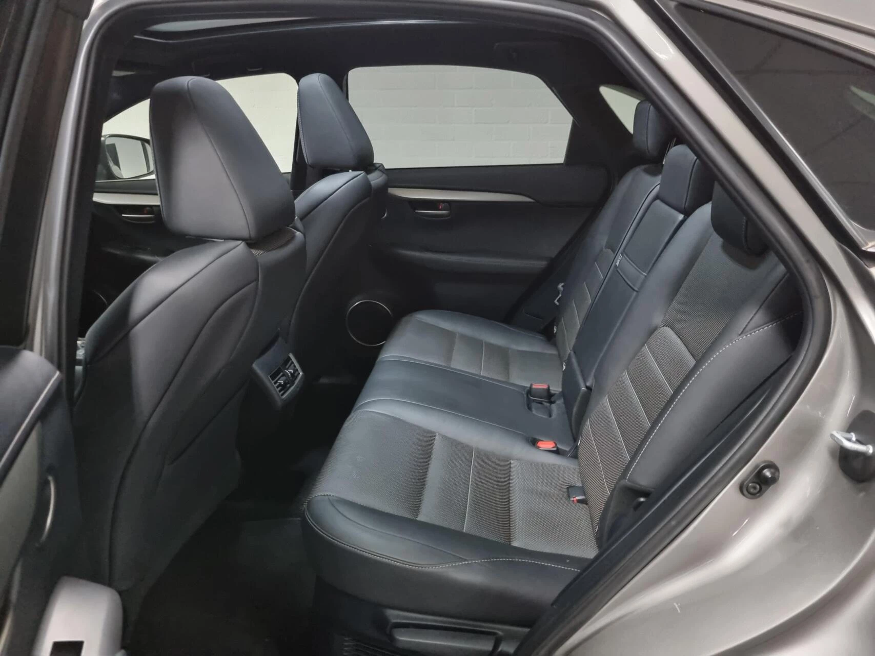 Hoofdafbeelding Lexus NX