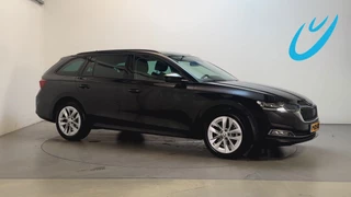 Skoda Octavia Combi 1.5 e-TSI DSG 150pk Business Edition Plus Stoelverwarming Parkeersensoren Adaptive Cruise Navigatie