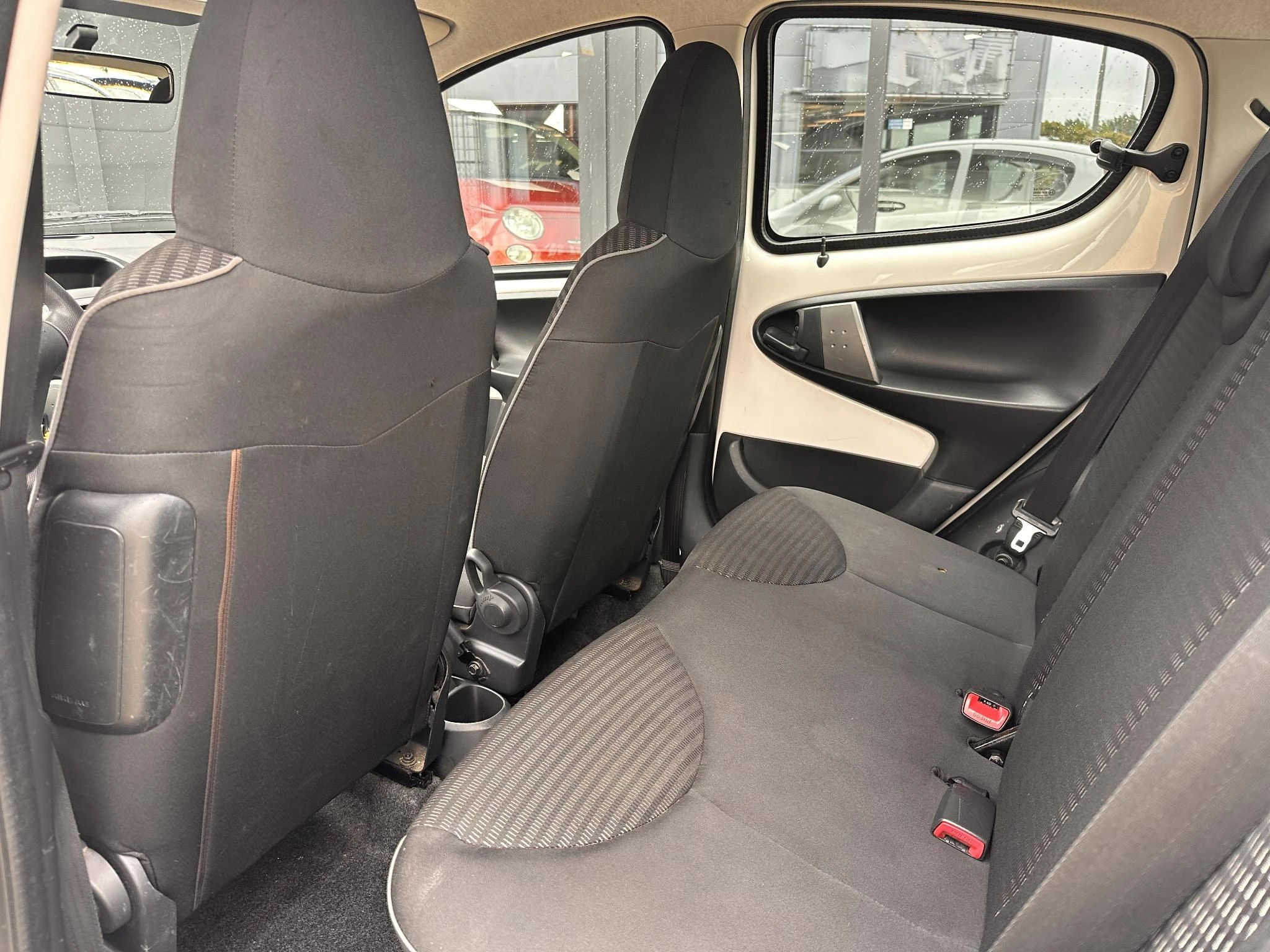 Hoofdafbeelding Peugeot 107