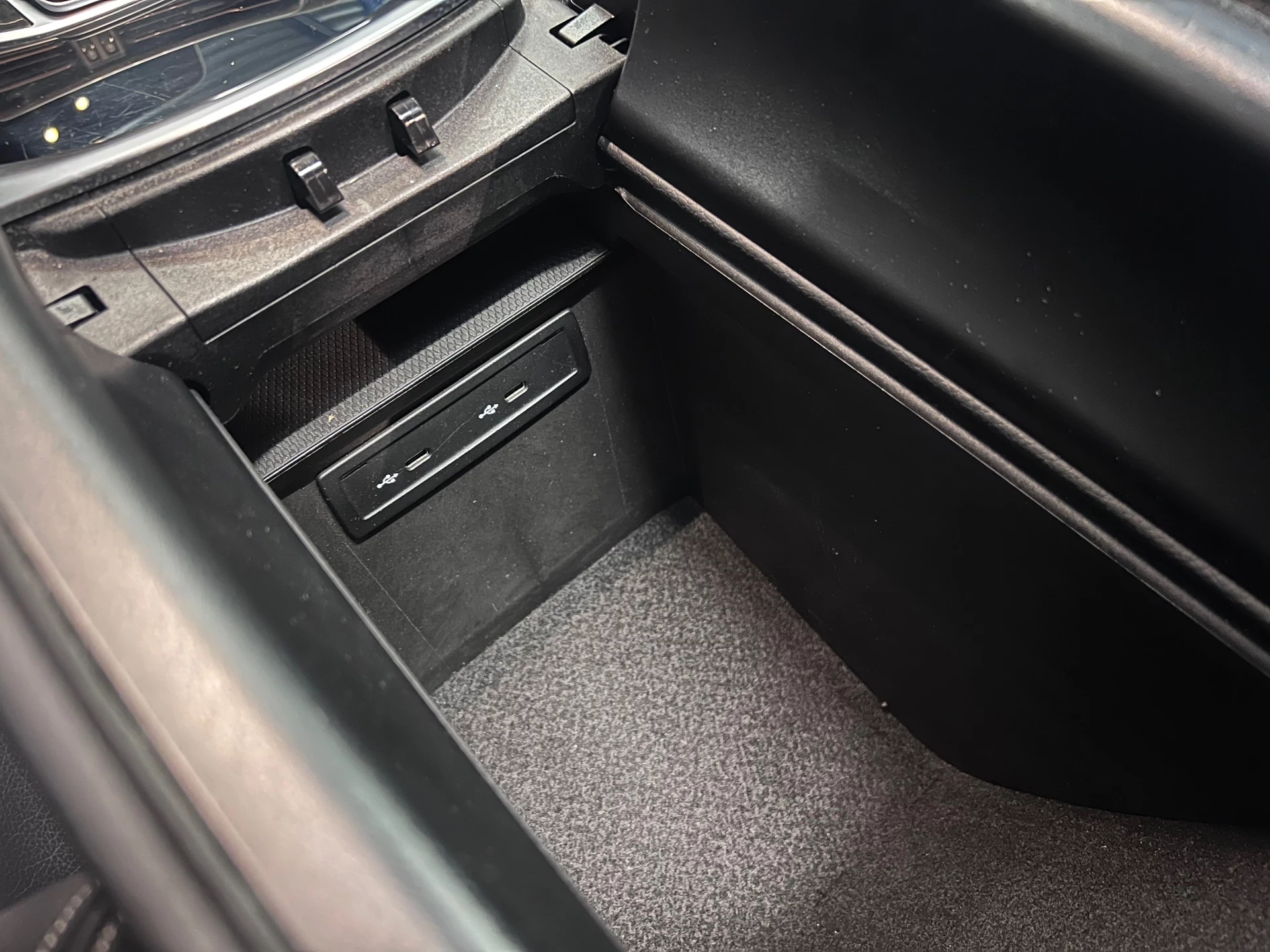 Hoofdafbeelding Mercedes-Benz EQC
