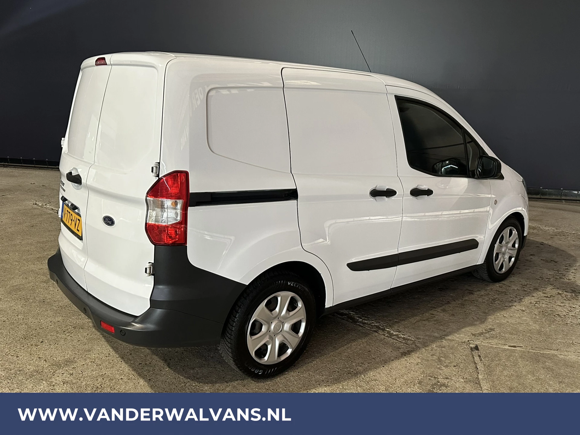 Hoofdafbeelding Ford Transit Courier