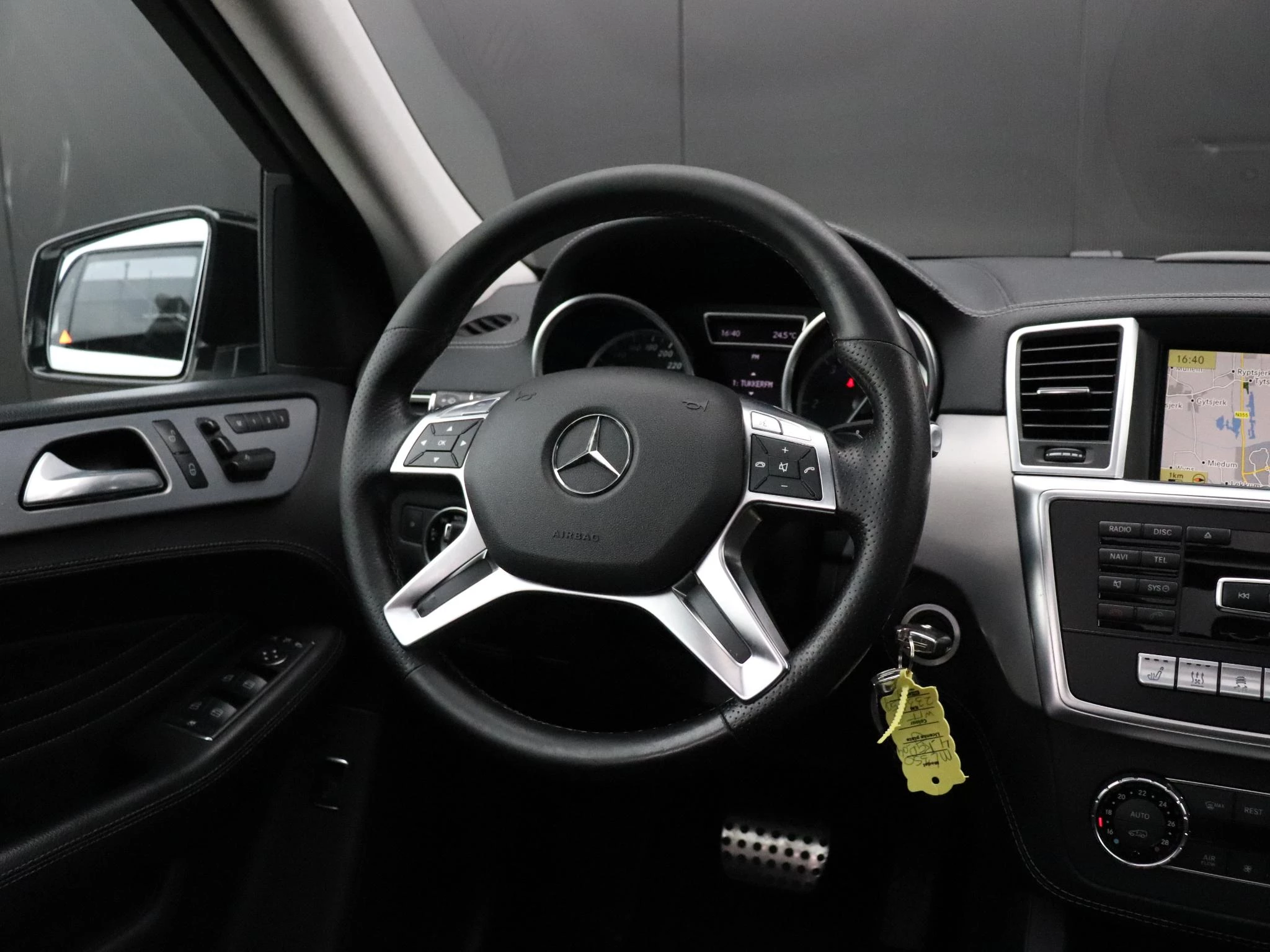 Hoofdafbeelding Mercedes-Benz M-Klasse