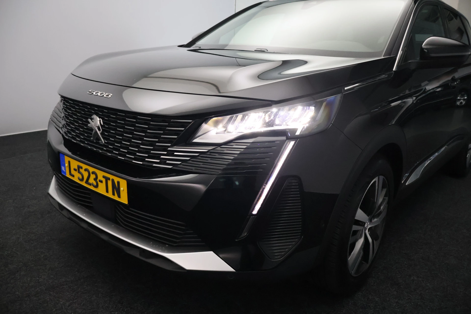 Hoofdafbeelding Peugeot 5008