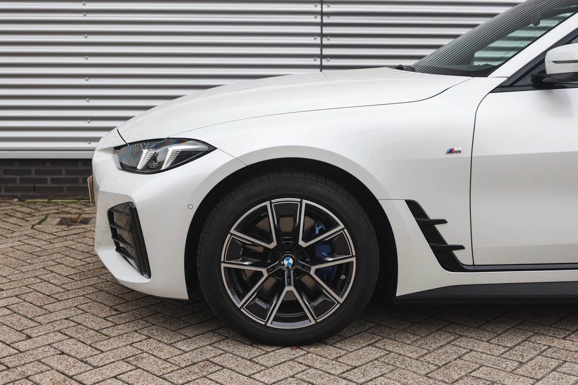 Hoofdafbeelding BMW i4