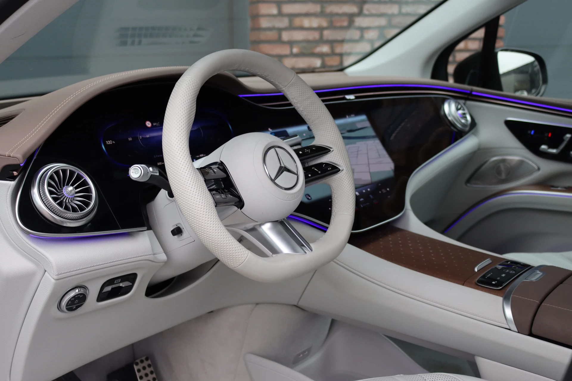 Hoofdafbeelding Mercedes-Benz EQS