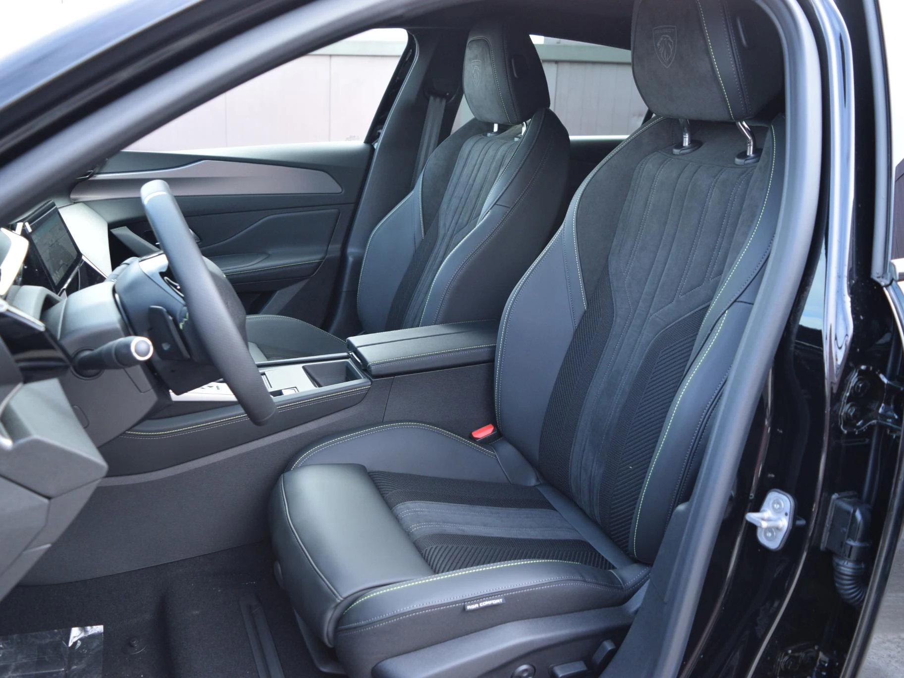 Hoofdafbeelding Peugeot e-308