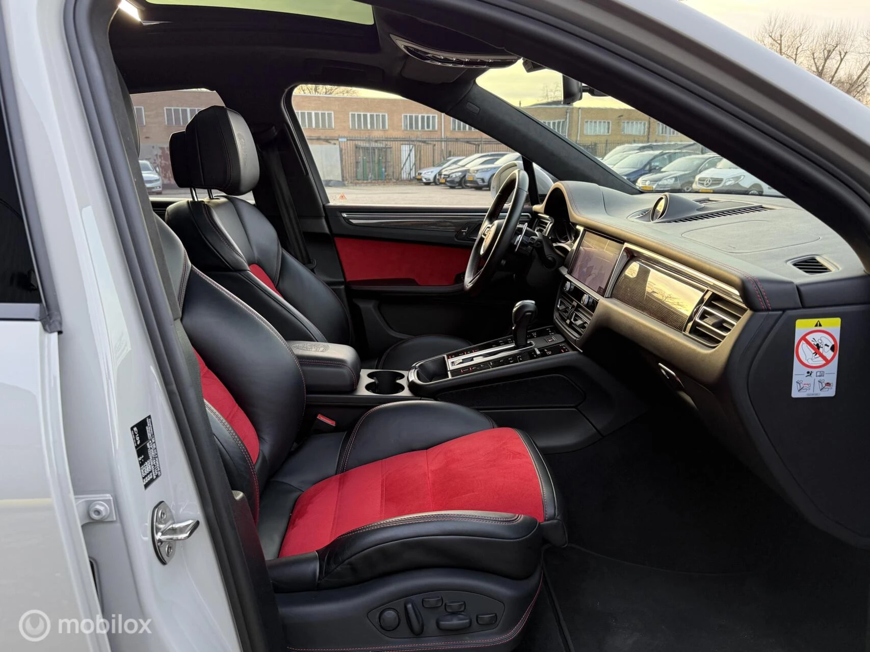 Hoofdafbeelding Porsche Macan