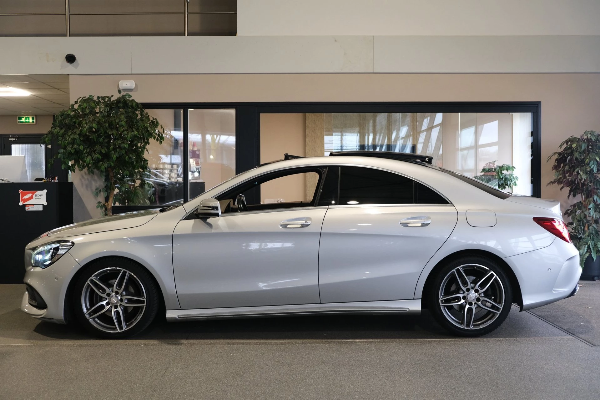 Hoofdafbeelding Mercedes-Benz CLA