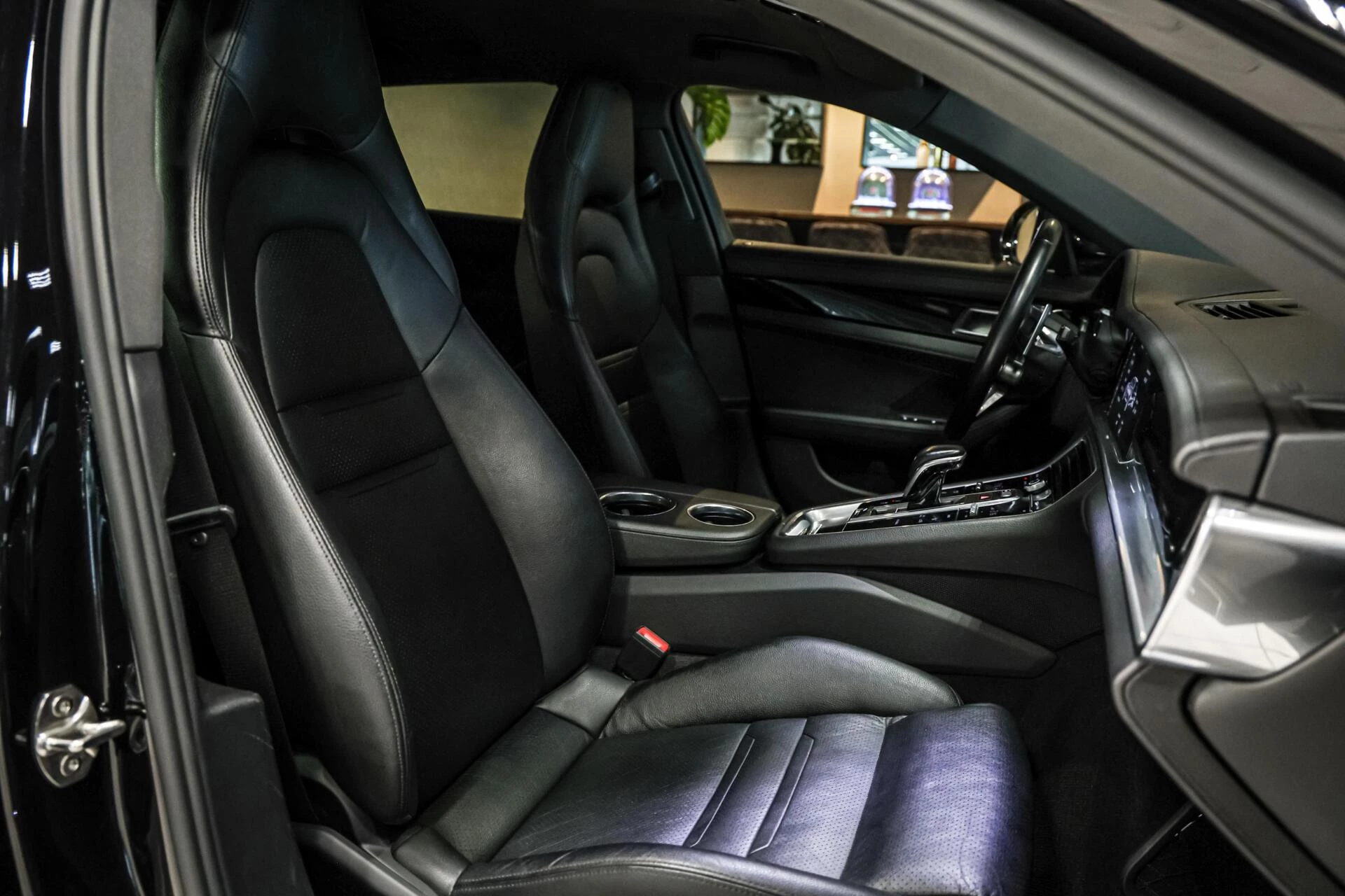 Hoofdafbeelding Porsche Panamera