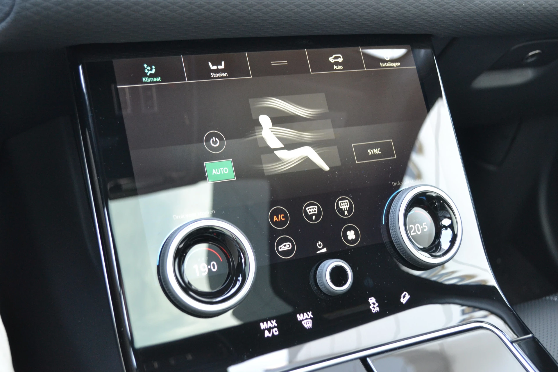 Hoofdafbeelding Land Rover Range Rover Velar