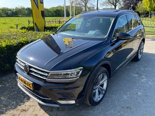 Hoofdafbeelding Volkswagen Tiguan Volkswagen Tiguan 2.0 TSI 132 kW 4Motion Highline Pano / HUD / Leder