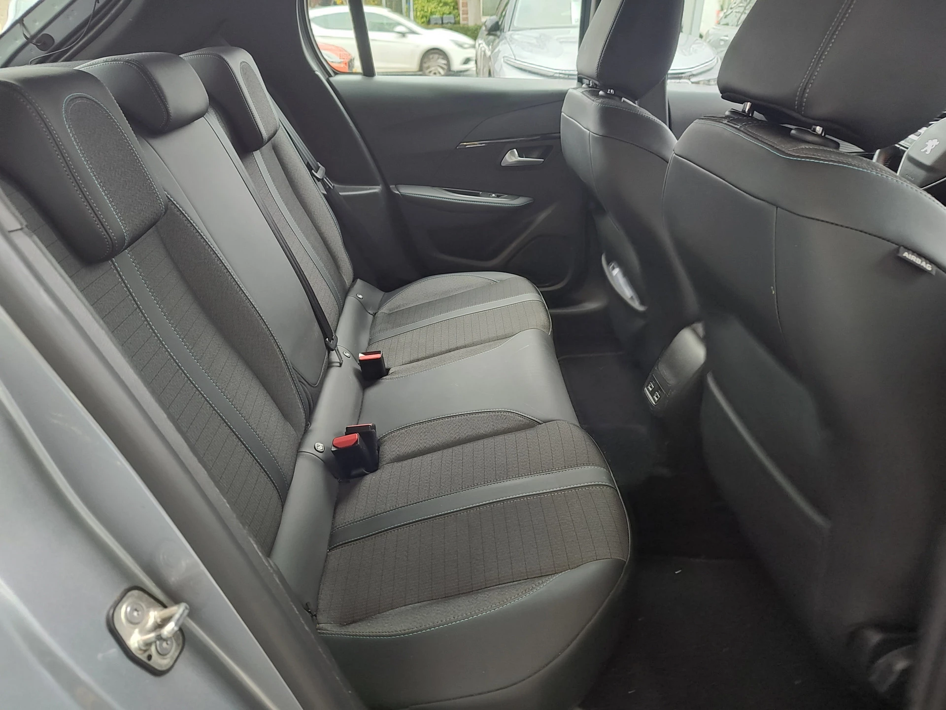 Hoofdafbeelding Peugeot e-208