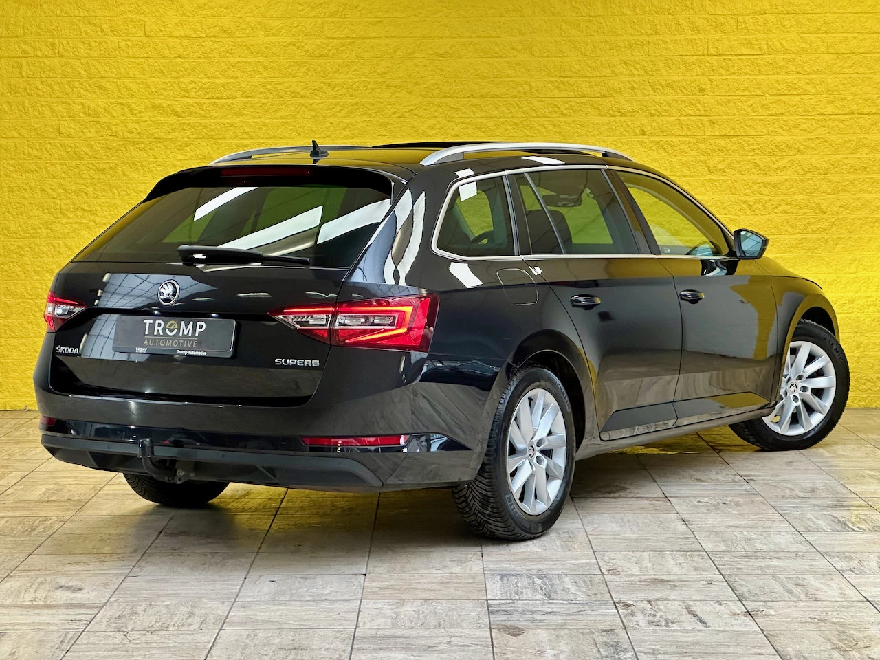 Hoofdafbeelding Škoda Superb